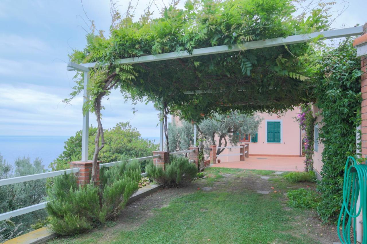 Villa Gio - Terrazza Nel Blu Bergeggi Exteriér fotografie