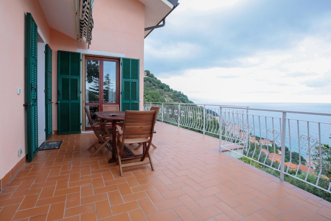 Villa Gio - Terrazza Nel Blu Bergeggi Exteriér fotografie